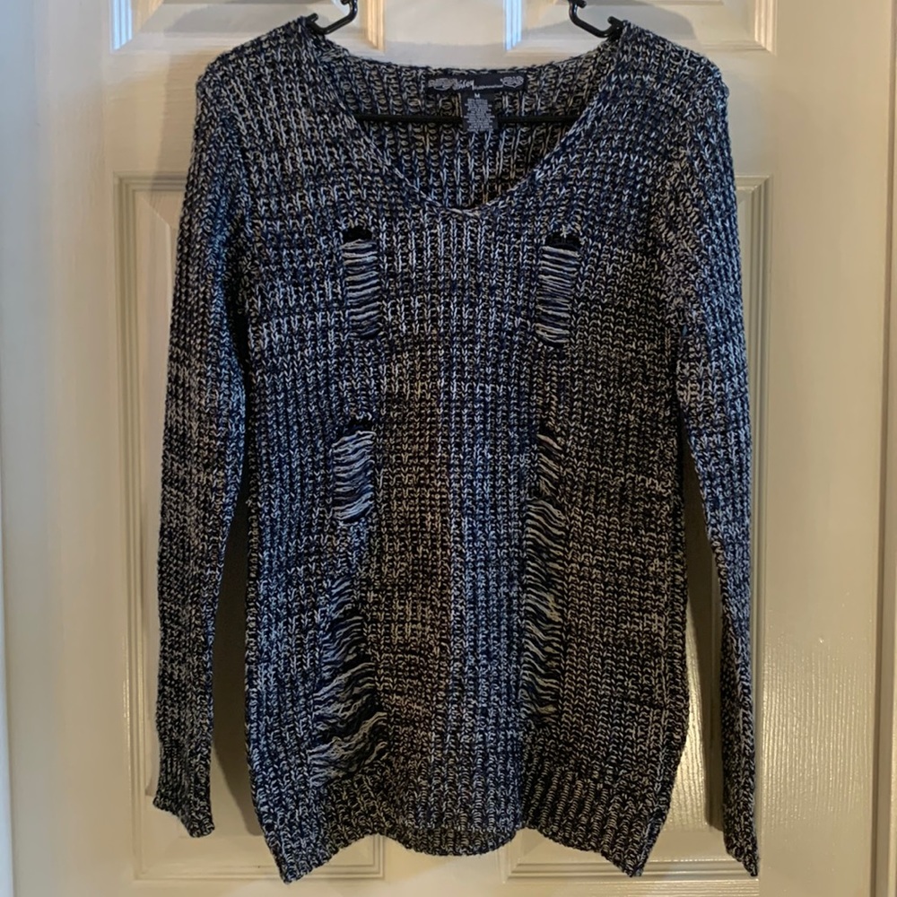 Ashley by 26 International Black & White Distressed V-Neck Sweater - Picture 3 of 9